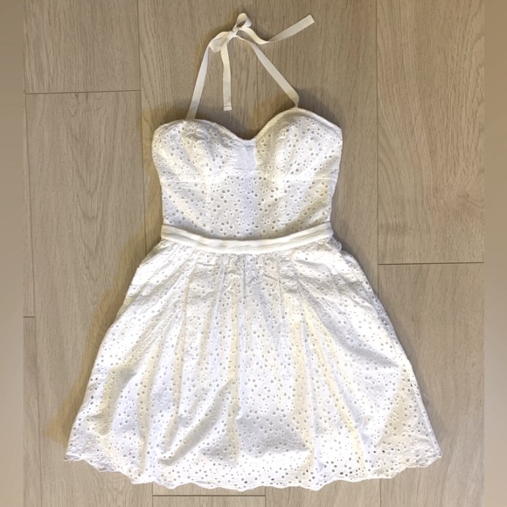 Aritzia Talula size 0 open back halter eyelet dress